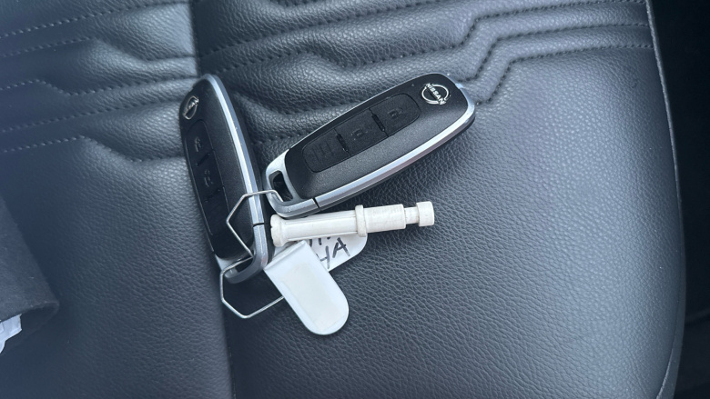 Nissan Juke 1.0 DiG-T 114 Tekna 5dr Petrol Hatchback